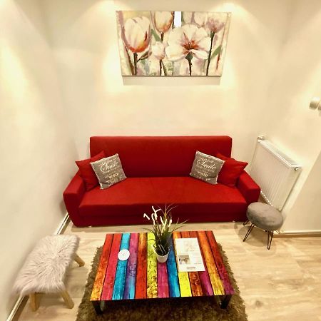 Modern Old Town Central Apartment Bucarest Esterno foto