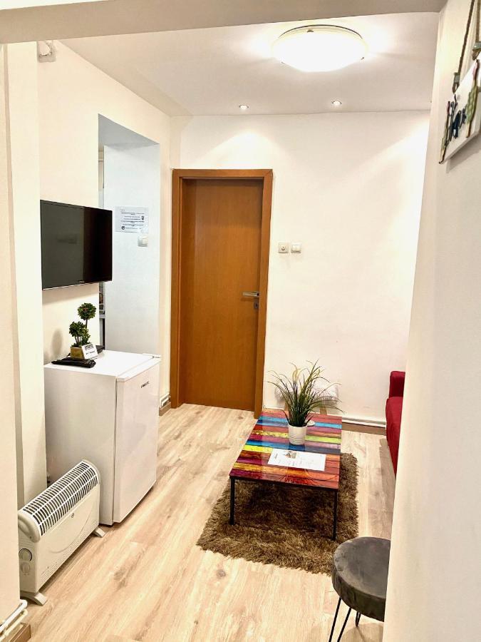 Modern Old Town Central Apartment Bucarest Esterno foto